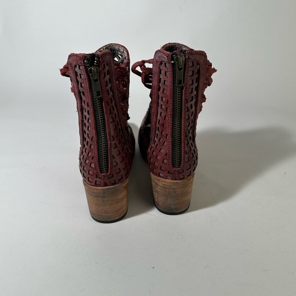 Freebird by Steven Lazor Chunky Heel Ankle Booties with Lattice Design - Picture 5 of 12